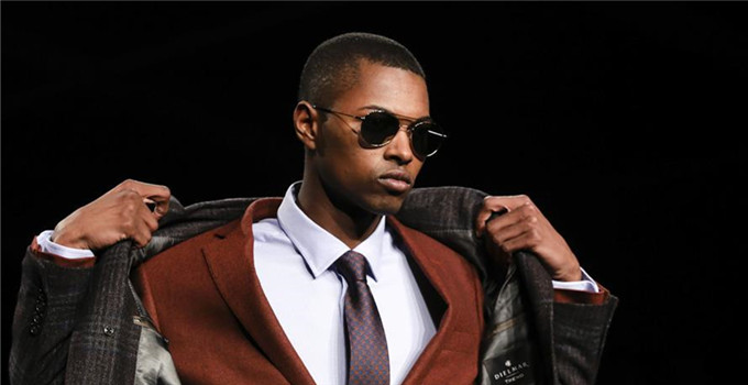 葡萄牙時裝周&mdash;&mdash;設(shè)計師迪埃爾瑪時裝秀