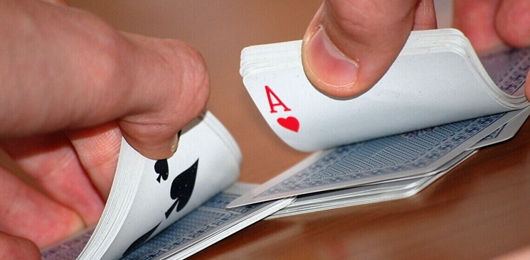 并購“高燒”藏隱憂 跨界橫行或催生風險