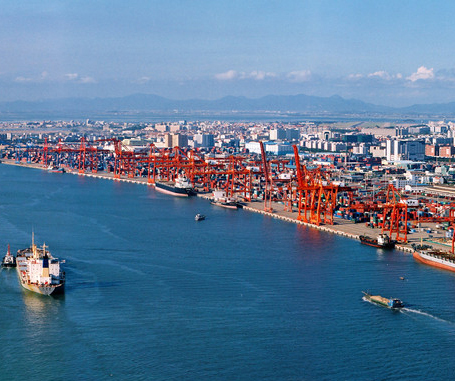 不要繼續(xù)對(duì)中國(guó)采取不公平、不公正的做法