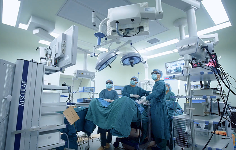 致敬偉大改革｜對(duì)話40年，講述身邊的健康故事（第八集）&mdash;&mdash;高端器械，除了制造更要?jiǎng)?chuàng)造