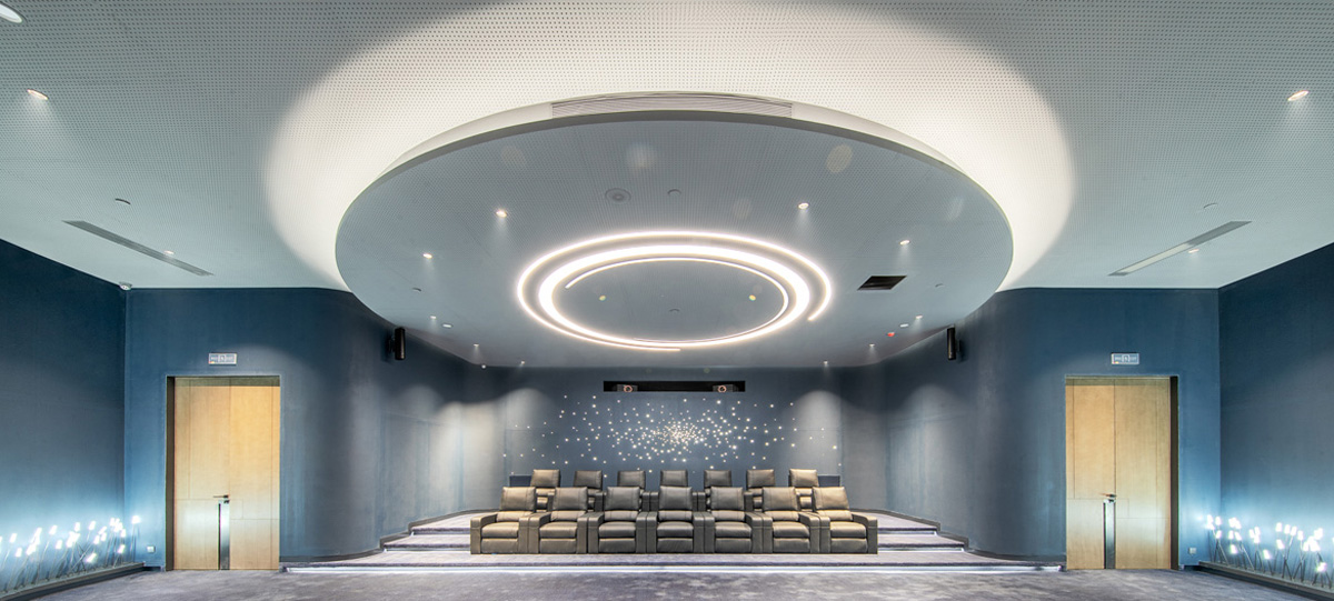 中央商務(wù)區(qū)的最中心位置，是融合城市文脈主題的文旅CBD