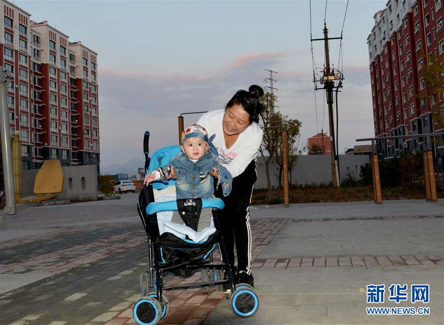 （十九大時(shí)光&middot;圖文互動(dòng)）（3）民生美景令人憧憬　美好生活召喚奮斗&mdash;&mdash;來自基層蹲點(diǎn)現(xiàn)場的報(bào)道 