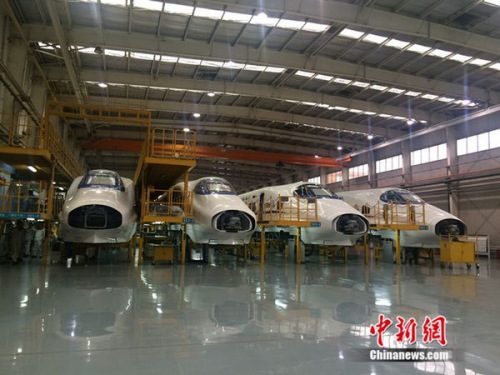 中車青島四方機(jī)車車輛股份有限公司廠房。中新網(wǎng) 邱宇 攝