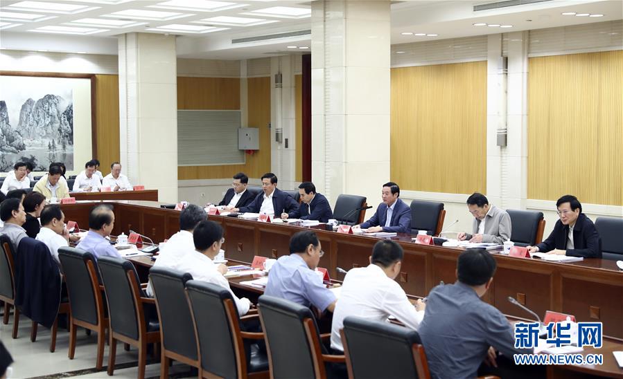 9月21日，中宣部在北京召開中央媒體駐外機(jī)構(gòu)外宣工作座談會(huì)。中共中央政治局委員、中央書記處書記、中宣部部長劉奇葆出席座談會(huì)并講話。新華社記者 謝環(huán)馳 攝 