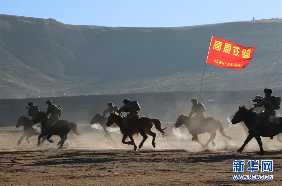 （新華全媒頭條&middot;圖文互動）（14）備戰(zhàn)踏上新起點，練兵展現(xiàn)新氣象&mdash;&mdash;2018中國軍隊新年開訓全景大掃描