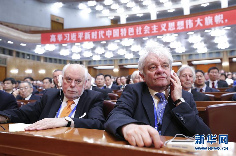 （新華全媒頭條&middot;圖文互動(dòng)）（3）向著建設(shè)世界科技強(qiáng)國的偉大目標(biāo)奮勇前進(jìn)！&mdash;&mdash;習(xí)近平總書記在兩院院士大會(huì)上的重要講話引起熱烈反響之一 