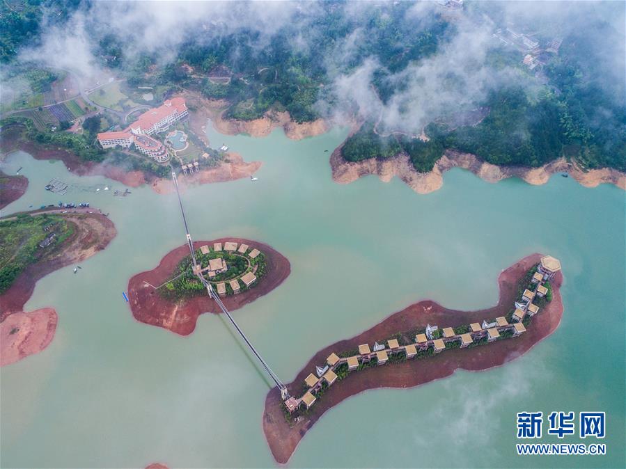 （大江奔流&mdash;&mdash;來自長江經(jīng)濟(jì)帶的報道&middot;新華全媒頭條&middot;圖文互動）（2）擘畫新時代中國發(fā)展新坐標(biāo)&mdash;&mdash;深入推動長江經(jīng)濟(jì)帶發(fā)展述評