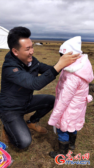 【脫貧攻堅(jiān)在行動(dòng)】打通致富路，牧民笑開(kāi)顏&mdash;&mdash;青海省澤庫(kù)縣&ldquo;第一書(shū)記&rdquo;張文杰扶貧故事