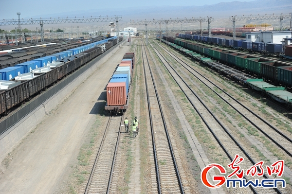 【新時代&middot;幸福美麗新邊疆】讓幸福美麗常駐新時代&mdash;&mdash;網媒沉浸體驗新疆之&ldquo;新&rdquo;