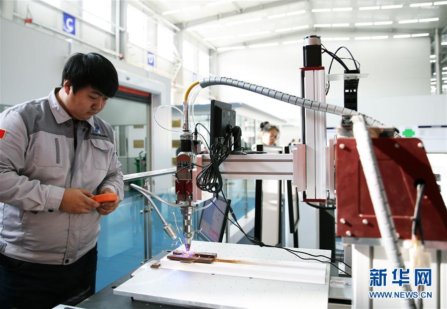 （新華全媒頭條&middot;圖文互動）（5）聚焦高質(zhì)量，躍上新臺階&mdash;&mdash;新年開局看中國經(jīng)濟(jì)信心和潛力