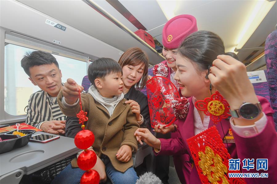 (新華全媒頭條·春運高峰·圖文互動)(5)感受春運新變化