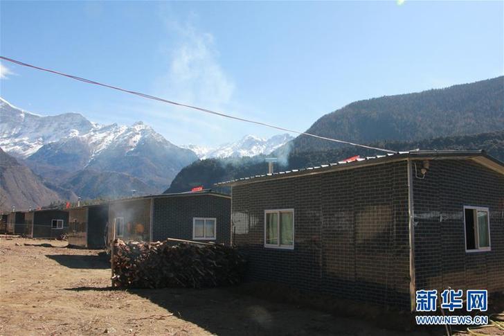 （圖文互動(dòng)）（1）&ldquo;這里過(guò)新年和往常一樣熱鬧&rdquo;&mdash;&mdash;西藏雅江堰塞湖受災(zāi)群眾安置點(diǎn)新春見(jiàn)聞