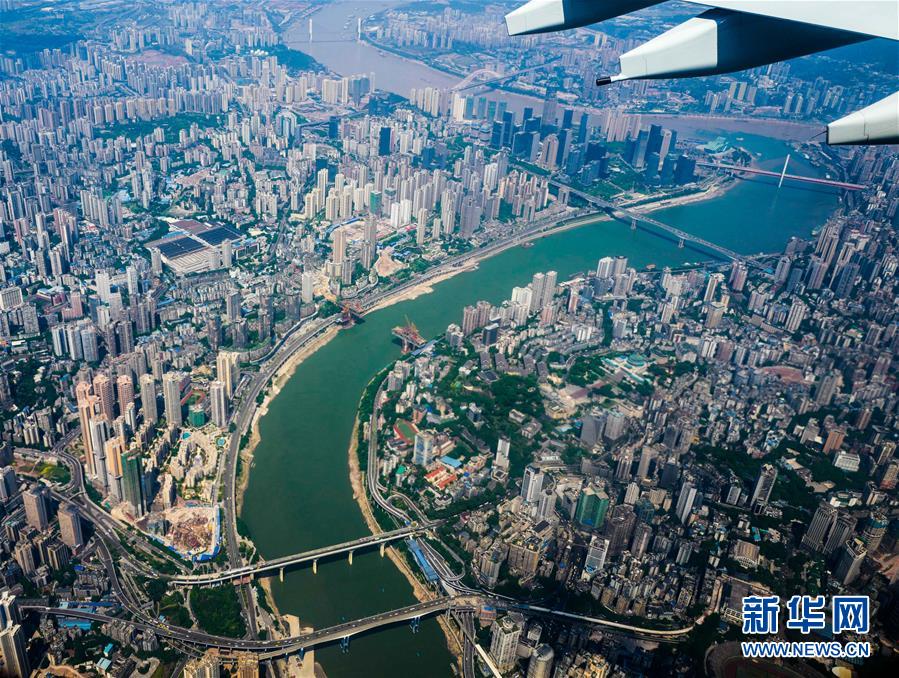 (新華全媒頭條·迎接兩會(huì)特別報(bào)道·圖文互動(dòng))(15)會(huì)當(dāng)水擊三千里——全國(guó)兩會(huì)前夕看中國(guó)信心