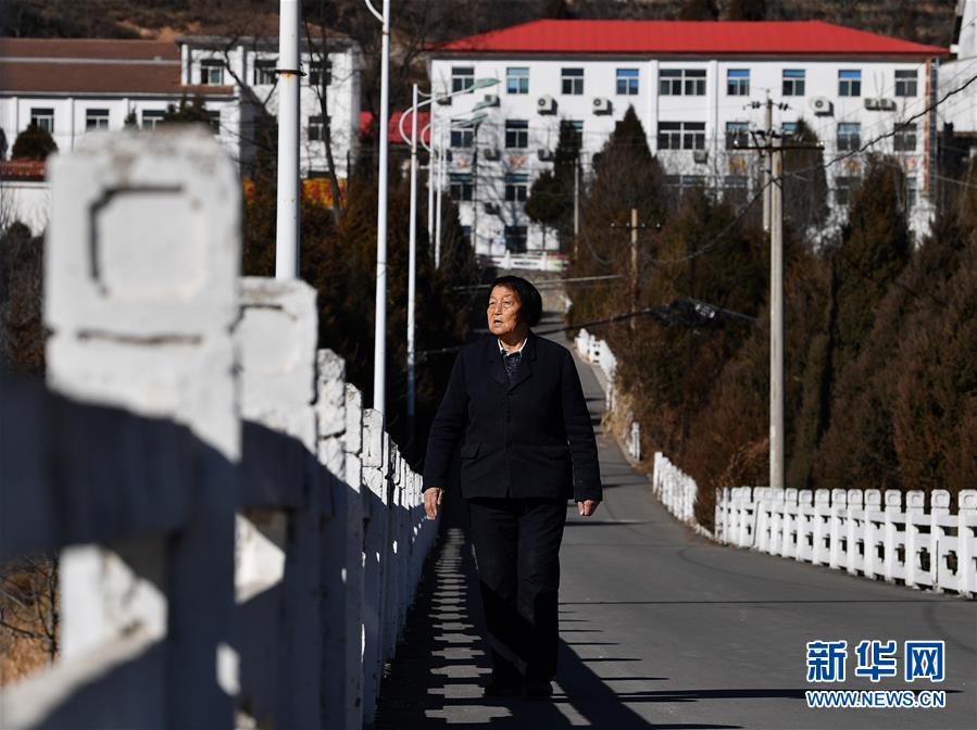 （新華全媒頭條&middot;迎接兩會特別報(bào)道&middot;圖文互動）（1）奮進(jìn)，向著第一個百年奮斗目標(biāo)&mdash;&mdash;寫在2019年全國兩會召開之際