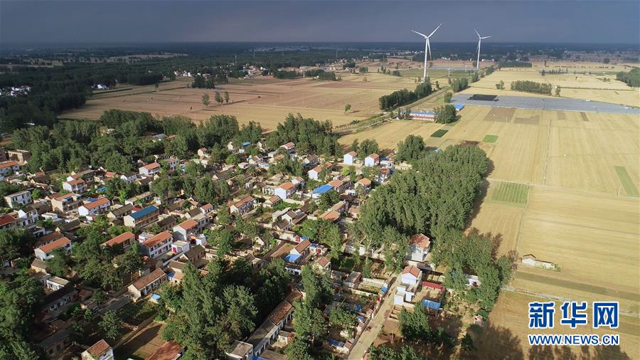 （新華全媒頭條&middot;迎接兩會特別報(bào)道&middot;圖文互動）（8）奮進(jìn)，向著第一個百年奮斗目標(biāo)&mdash;&mdash;寫在2019年全國兩會召開之際