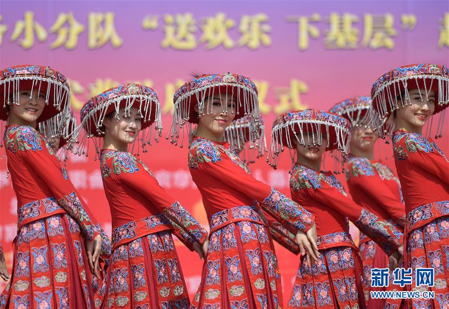 (新華全媒頭條·兩會精神看落實·圖文互動)(1)把握時代脈搏 聆聽時代聲音——落實全國兩會精神堅定文化自信述評