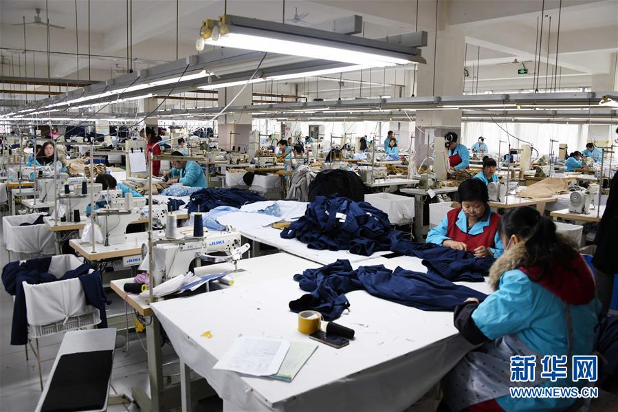 （新華全媒頭條&middot;圖文互動(dòng)）（7）從&ldquo;來樣加工&rdquo;到為全球&ldquo;量體裁衣&rdquo;&mdash;&mdash;透過&ldquo;迪尚之路&rdquo;看新舊動(dòng)能轉(zhuǎn)換