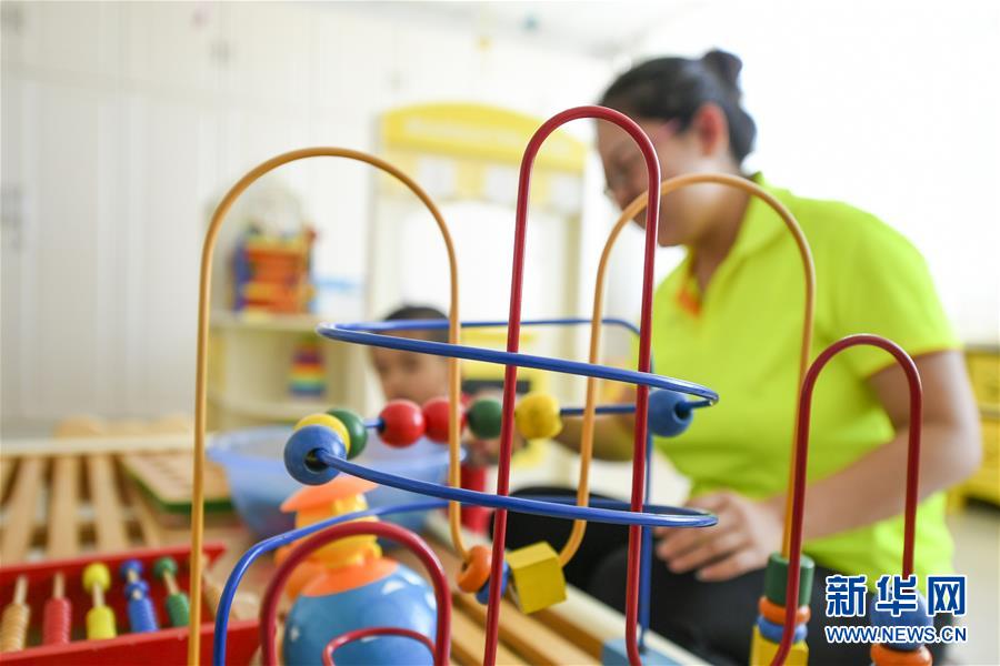 （新華全媒頭條&middot;圖文互動(dòng)）（4）努力成為好孩子 奮勇爭(zhēng)當(dāng)接班人&mdash;&mdash;兒童節(jié)前夕回訪習(xí)近平總書記關(guān)心過(guò)的少年兒童