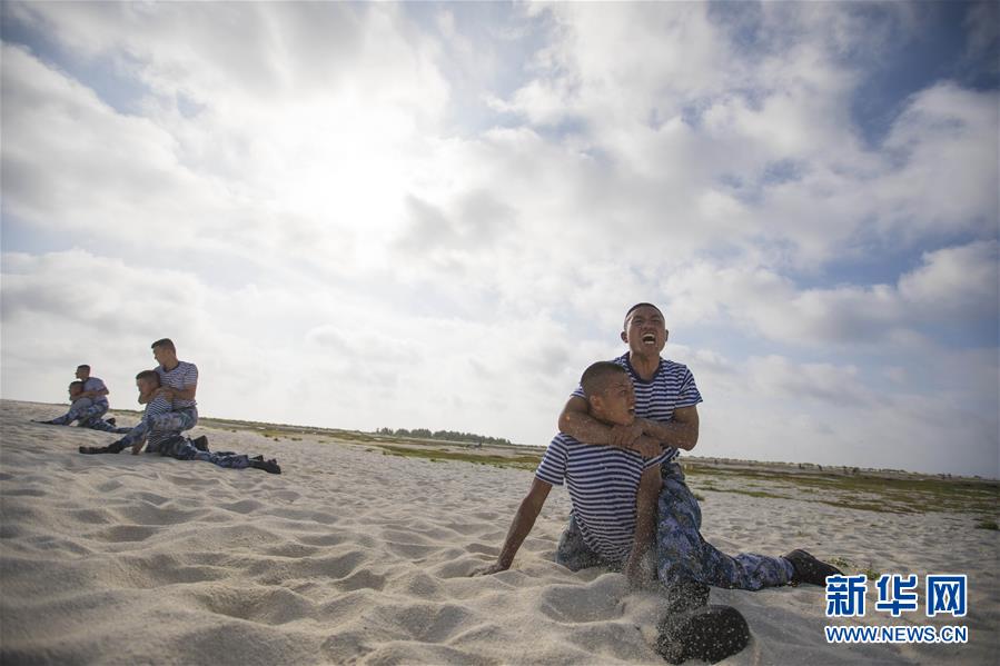 （壯麗70年&middot;奮斗新時(shí)代&middot;新華全媒頭條&middot;圖文互動(dòng)）（5）&ldquo;你在我的航程上，我在你的視線里&rdquo;&mdash;&mdash;走進(jìn)海軍西沙中建島官兵的五彩世界