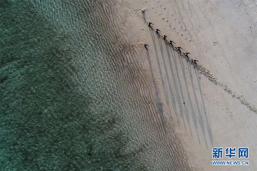 （壯麗70年&middot;奮斗新時代&middot;新華全媒頭條&middot;圖文互動）（3）&ldquo;你在我的航程上，我在你的視線里&rdquo;&mdash;&mdash;走進(jìn)海軍西沙中建島官兵的五彩世界