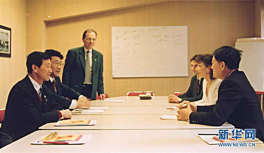 （新華全媒頭條&middot;時(shí)代先鋒&middot;圖文互動(dòng)）（12）傳奇的英雄 無悔的忠誠(chéng)&mdash;&mdash;記刑偵痕跡檢驗(yàn)專家崔道植