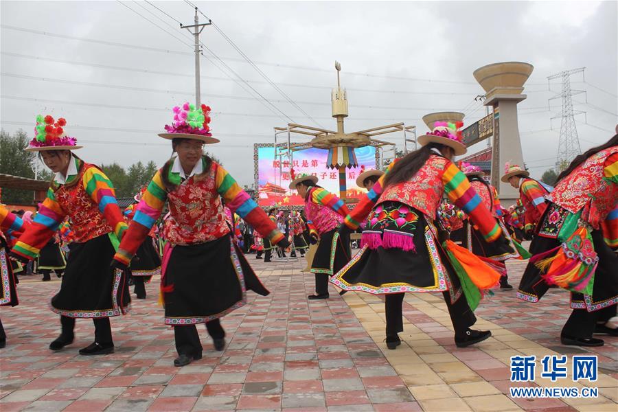 （集中連片特困地區(qū)貧困村調(diào)研行&middot;圖文互動）（2）搬下山天地寬　真脫貧笑開顏&mdash;&mdash;青海互助土族自治縣班彥村脫貧調(diào)查 