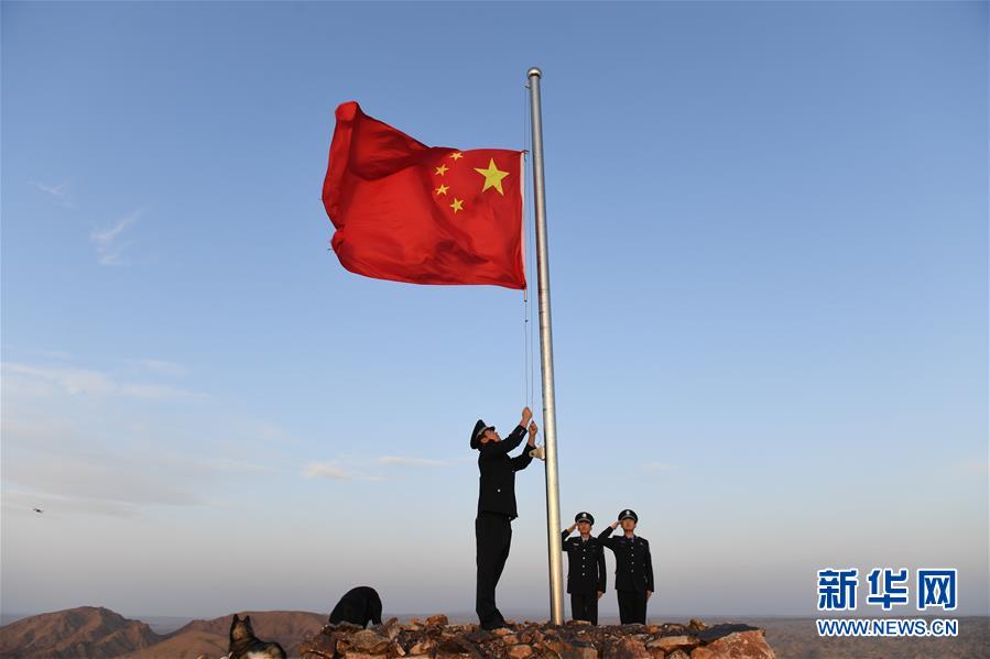 （愛國情 奮斗者&middot;圖文互動(dòng)）（13）印刻在戈壁上的名字