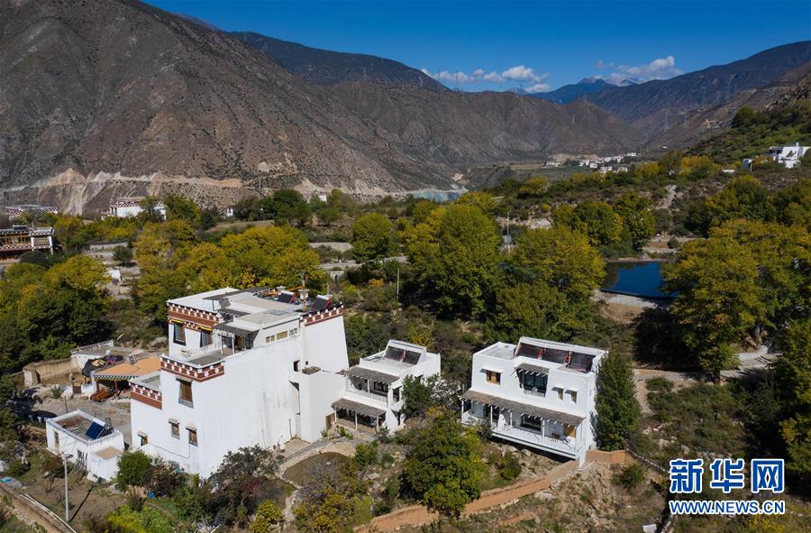 （圖文互動(dòng)）（1）香巴拉并不遙遠(yuǎn)&mdash;&mdash;寫在潔白的現(xiàn)代藏鄉(xiāng)