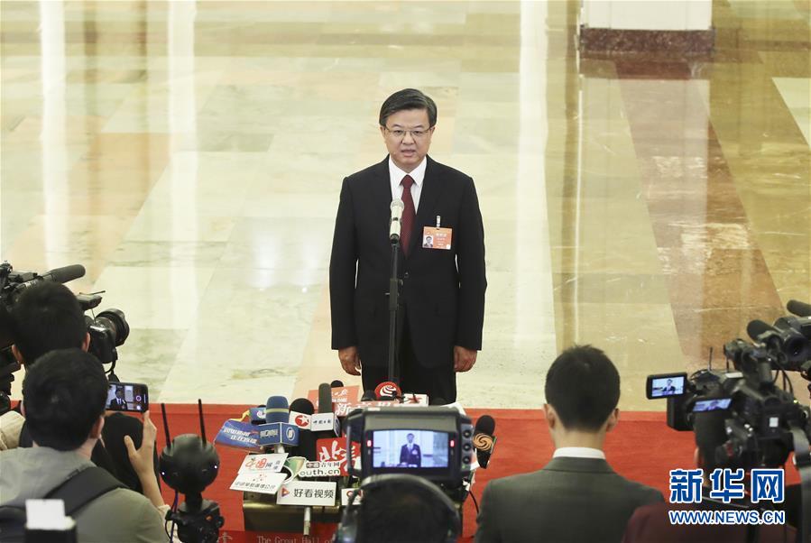 （兩會(huì)·面對(duì)面）（4）采訪(fǎng)部長(zhǎng)