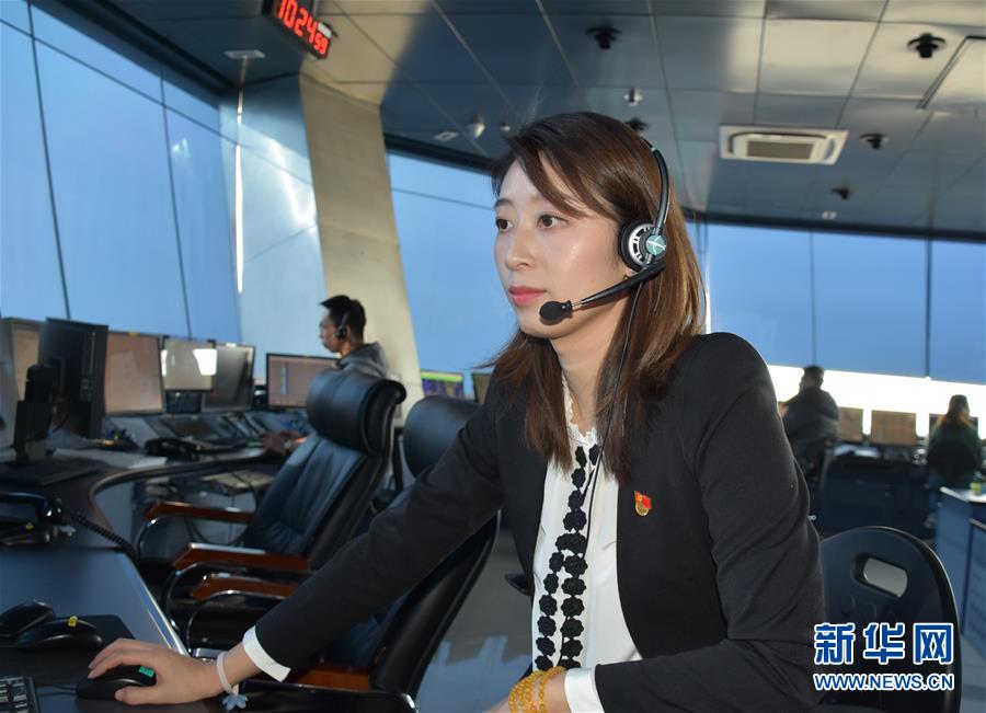 （關(guān)注春運(yùn)&middot;圖文互動(dòng)）在崗一分鐘，保證安全60秒&mdash;&mdash;記守護(hù)遠(yuǎn)航客機(jī)的&ldquo;燈塔&rdquo;管制員