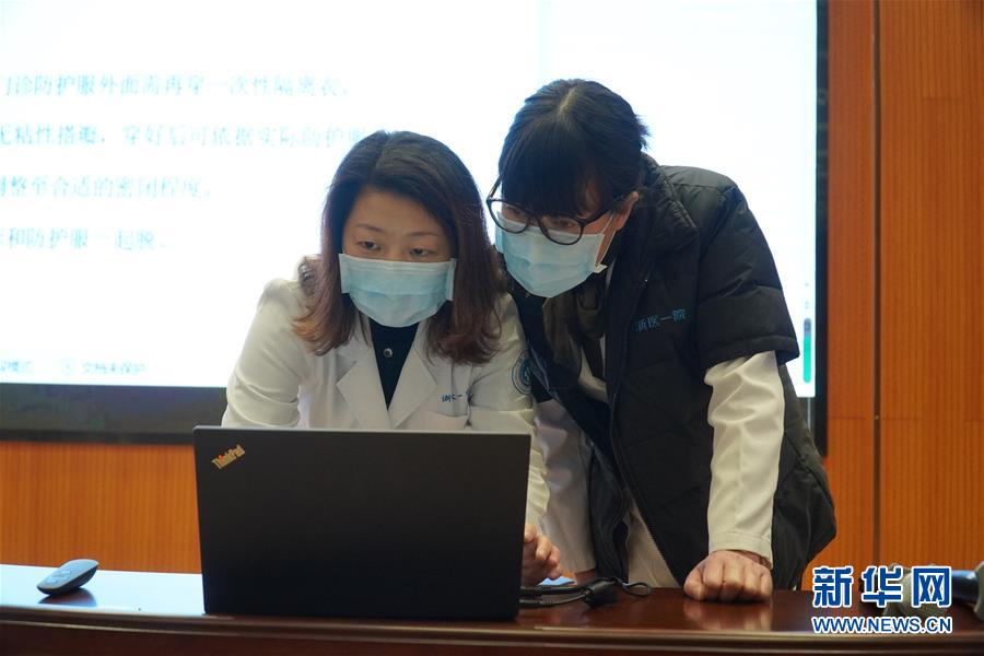 （聚焦疫情防控&middot;圖文互動）（5）無法握手，但始終并肩