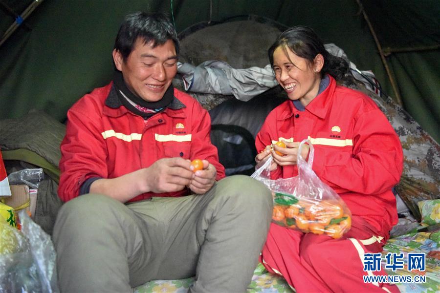 （新春走基層&middot;圖文互動(dòng)）（7）寒冬里，&ldquo;沙漠玫瑰&rdquo;猶自綻放