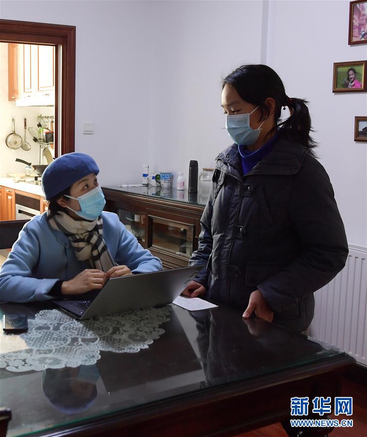 (XHDW·圖文互動(dòng))(4)“沒(méi)有一個(gè)冬天不可逾越”:14歲女兒寫(xiě)給醫(yī)生父親的一封家書(shū)