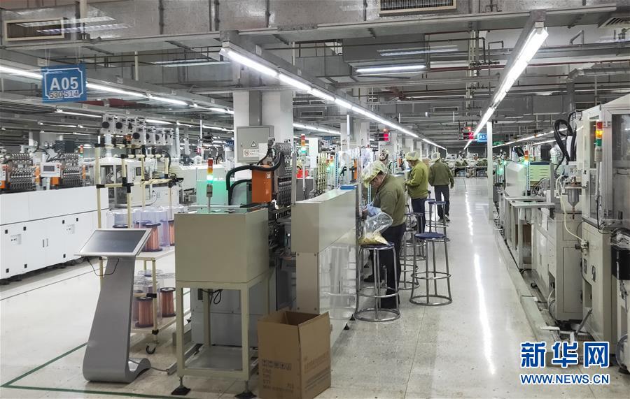 （來自經(jīng)濟前沿的故事&middot;企業(yè)復工復產(chǎn)&middot;圖文互動）（1）看1500多名工人是如何復工的？&mdash;&mdash;湖南郴州一家企業(yè)復工目擊記 