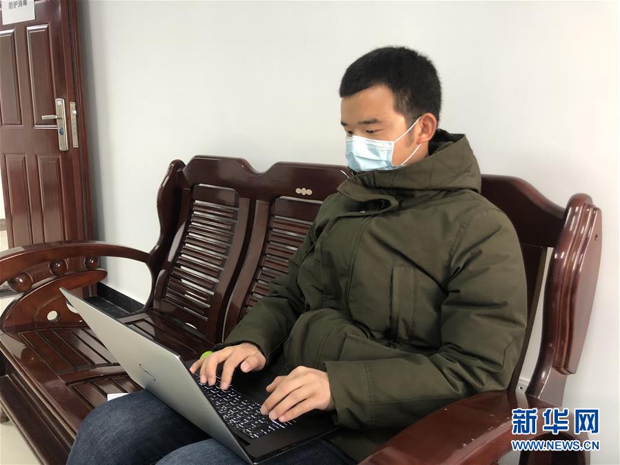 （新華全媒頭條配圖&middot;圖文互動(dòng)）（11）戰(zhàn)&ldquo;疫&rdquo;的一天&mdash;&mdash;新華社記者直擊湖北保衛(wèi)戰(zhàn)