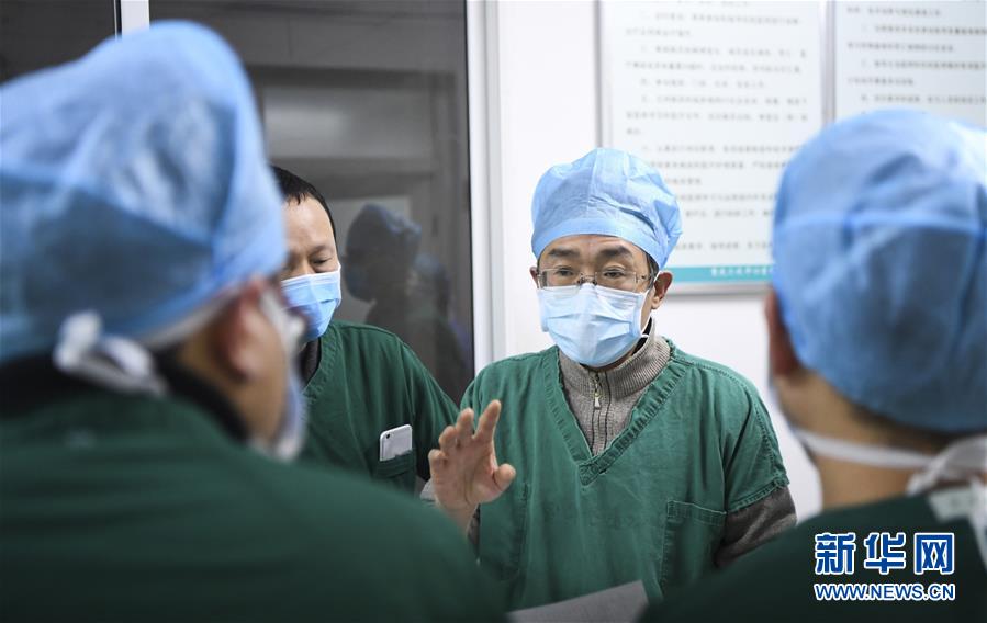 (抗疫一線群英譜·圖文互動(dòng))(3)“老兵”崔勇