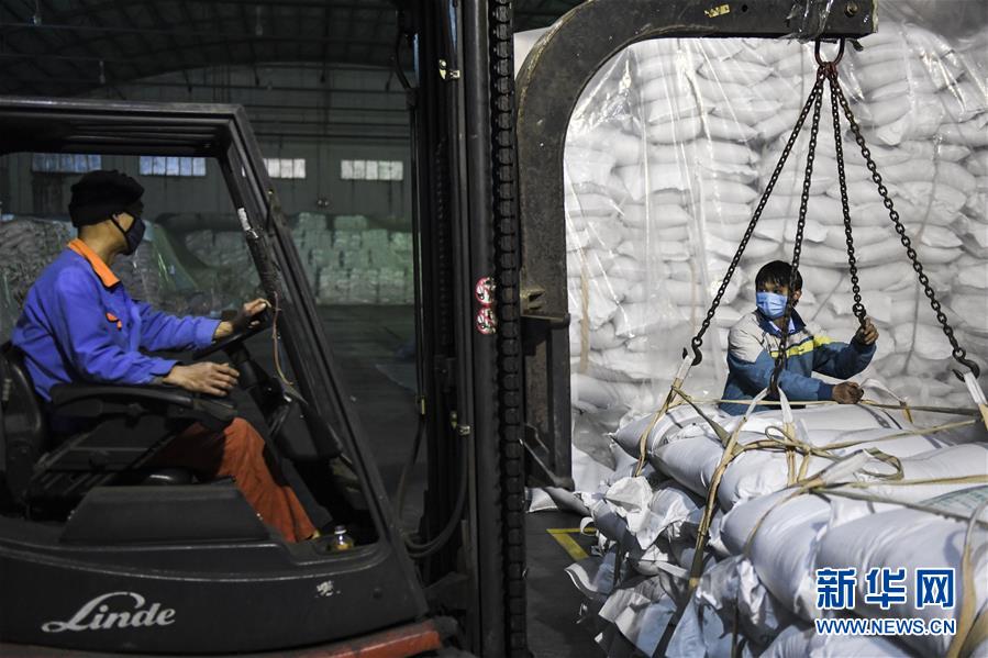 （抓好經(jīng)濟發(fā)展 應(yīng)對復(fù)雜局面&middot;圖文互動）（2）&ldquo;一企一策&rdquo;解難題 大項目按下&ldquo;加速器&rdquo;&mdash;&mdash;廣西精準有序推動項目開工復(fù)工