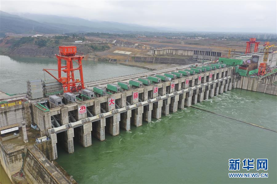 （抓好經(jīng)濟發(fā)展 應(yīng)對復(fù)雜局面&middot;圖文互動）（3）&ldquo;一企一策&rdquo;解難題 大項目按下&ldquo;加速器&rdquo;&mdash;&mdash;廣西精準有序推動項目開工復(fù)工