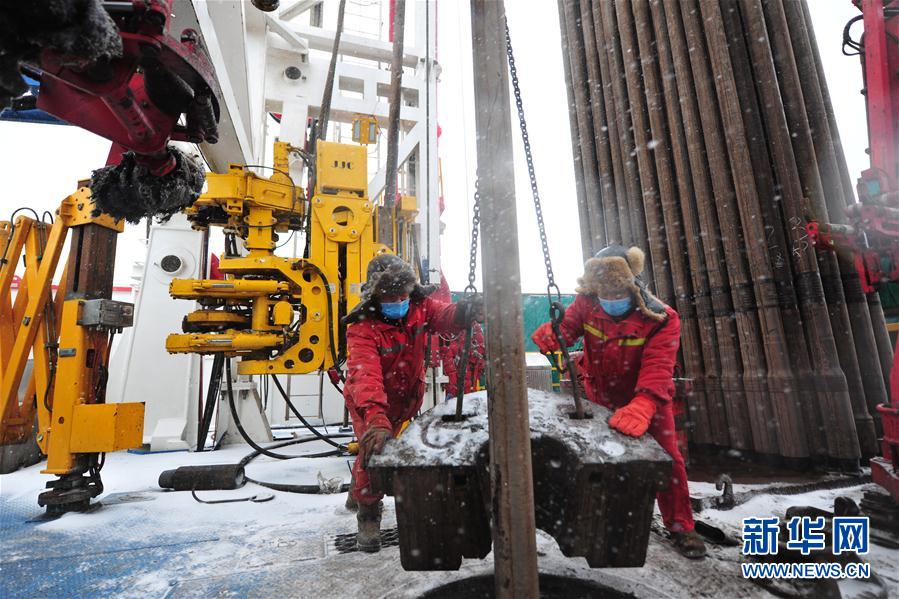 （圖文互動(dòng)）（2）大慶油田：一手抓防疫，一手抓生產(chǎn)