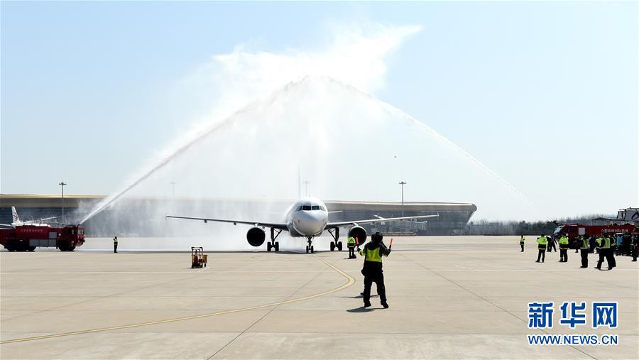 （新華全媒頭條&middot;圖文互動）（14）最美逆行者，武漢永遠記得你！&mdash;&mdash;首批援鄂醫(yī)療隊返程紀實
