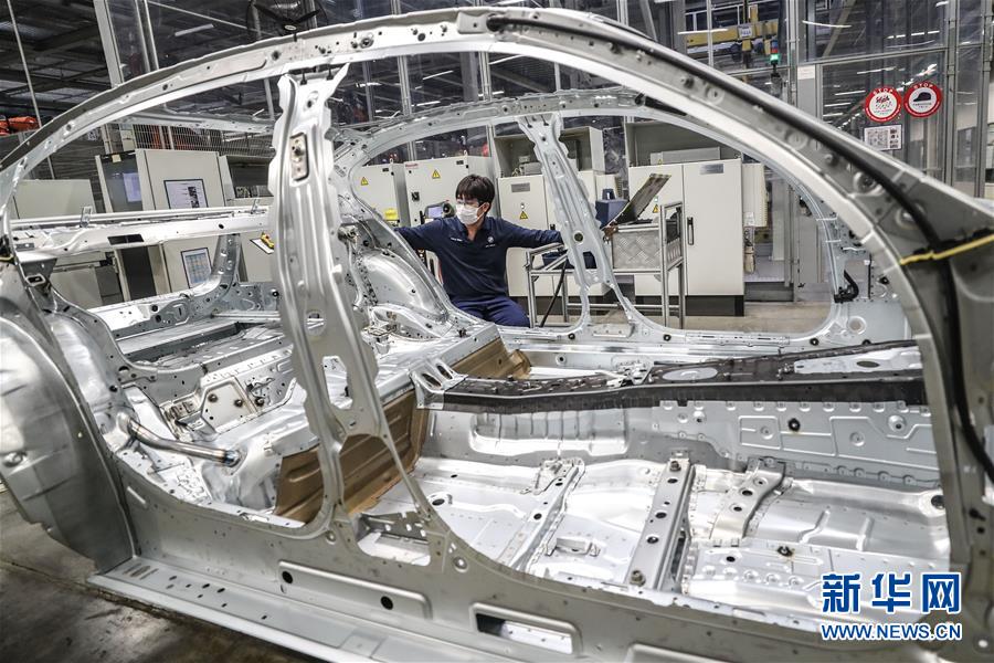 （中國經(jīng)濟新觀察&middot;圖文互動）（5）重大投資項目開復(fù)工提速 吹響中國經(jīng)濟復(fù)蘇&ldquo;沖鋒號&rdquo;