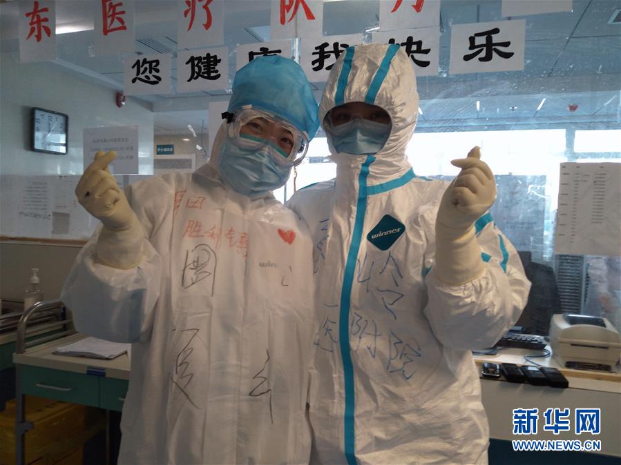 （一線抗疫群英譜&middot;圖文互動(dòng)）（1）志堅(jiān)人自勇 國(guó)安家無(wú)恙&mdash;&mdash;山東護(hù)師張嶺&ldquo;舍&rdquo;家戰(zhàn)&ldquo;疫&rdquo;