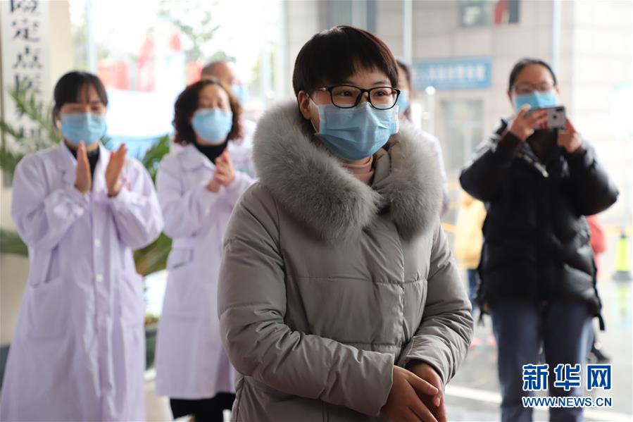 （一線抗疫群英譜&middot;圖文互動）&ldquo;英雄妹妹&rdquo;杜富佳：雷場是哥哥的戰(zhàn)場，武漢是我的前線