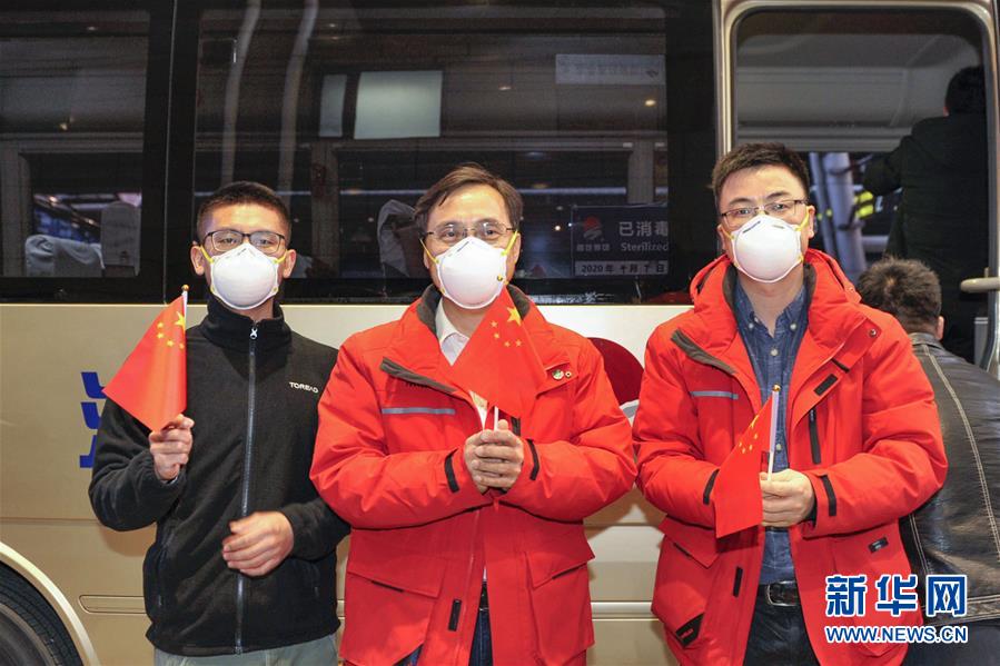 （聚焦疫情防控&middot;圖文互動）（8）分秒必爭！一切為了治病救人&mdash;&mdash;中國抗疫生命至上的生動實踐