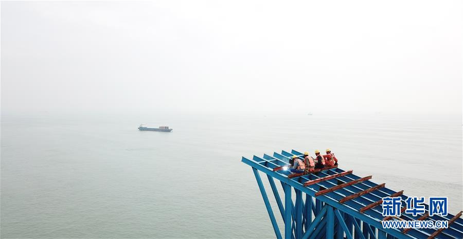 （在習(xí)近平新時(shí)代中國(guó)特色社會(huì)主義思想指引下&mdash;&mdash;新時(shí)代新作為新篇章&middot;習(xí)近平總書(shū)記關(guān)切事&middot;圖文互動(dòng)）（2）新機(jī)遇、新引擎&mdash;&mdash;重大工程重大項(xiàng)目建設(shè)新動(dòng)向觀察