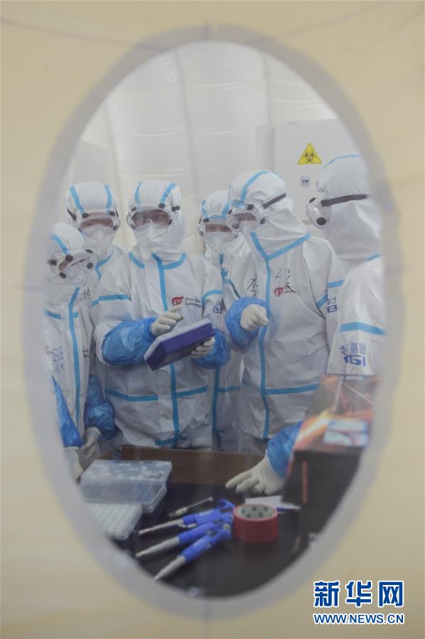 (聚焦疫情防控)(12)探訪(fǎng)北京首座氣膜版“火眼”核酸檢測(cè)實(shí)驗(yàn)室