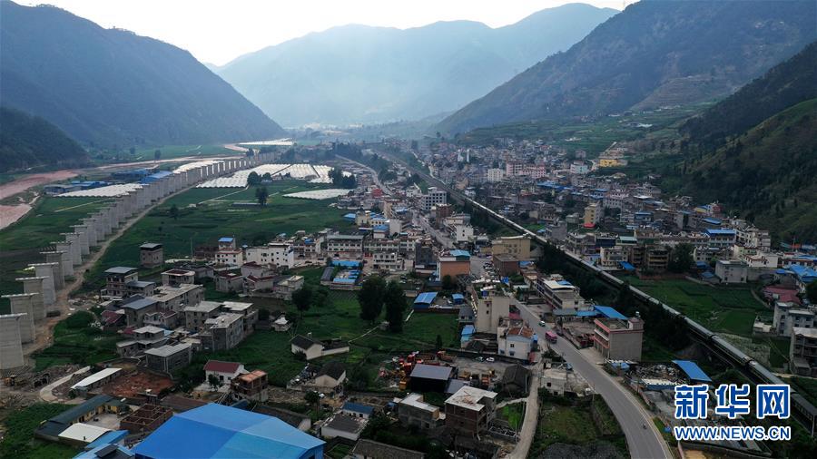 （新華全媒頭條&middot;圖文互動(dòng)）（13）自強(qiáng)的力量&mdash;&mdash;成昆鐵路通車50年記