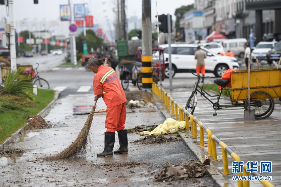(防汛抗洪·圖文互動)(7)為了讓我們的城市不停擺——汛情下的千年古城安徽歙縣直擊