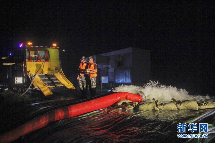 （防汛抗洪&middot;圖文互動(dòng)）（3）洪水不退，子弟兵誓死不退&mdash;&mdash;解放軍和武警部隊(duì)官兵參與洪澇災(zāi)害搶險(xiǎn)救援記事