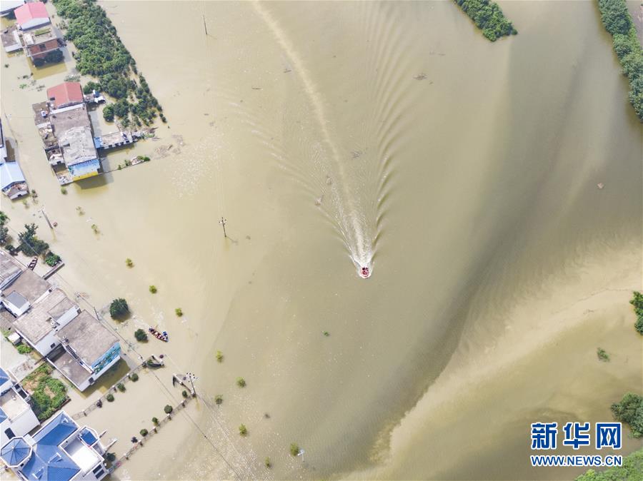 （新華全媒頭條&middot;圖文互動）（6）百萬群眾大轉(zhuǎn)移&mdash;&mdash;抗洪搶險救援直擊